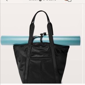 ⛔️SOLD Lululemon Live Free Tote ⛔️